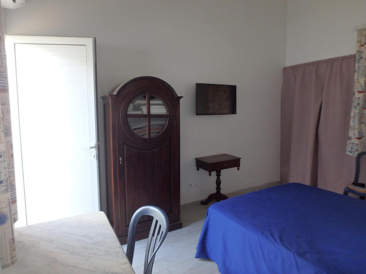 Bed and Breakfast La Marine Ле-Муль Экстерьер фото
